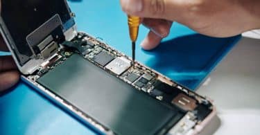 Risques à réparer son iPhone soi même